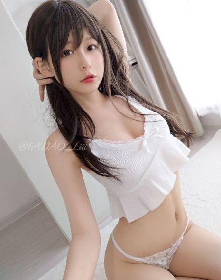 亚洲精品字幕蜜屁AV写真-正版正片免费观看