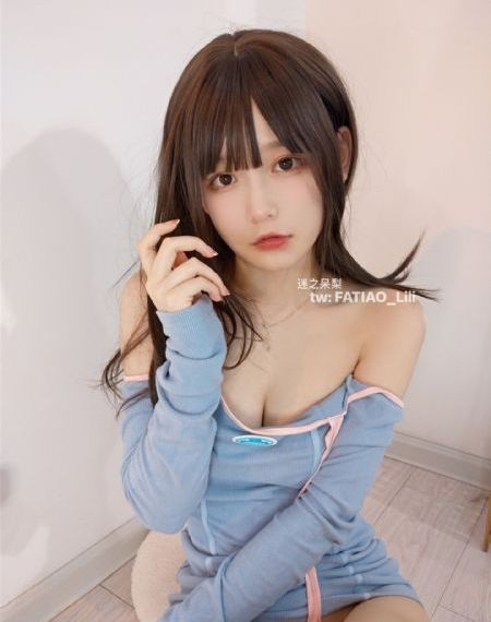 极品美女扒开粉嫩小泬免费看-剧情片日韩电影在线