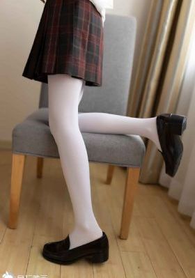 女高中生自慰免费网站av不卡-2025国语午夜激情