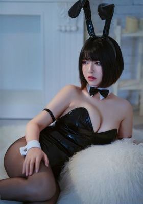 男子扒女子裤子并又扒胸亲视频-影视大全英文版字幕